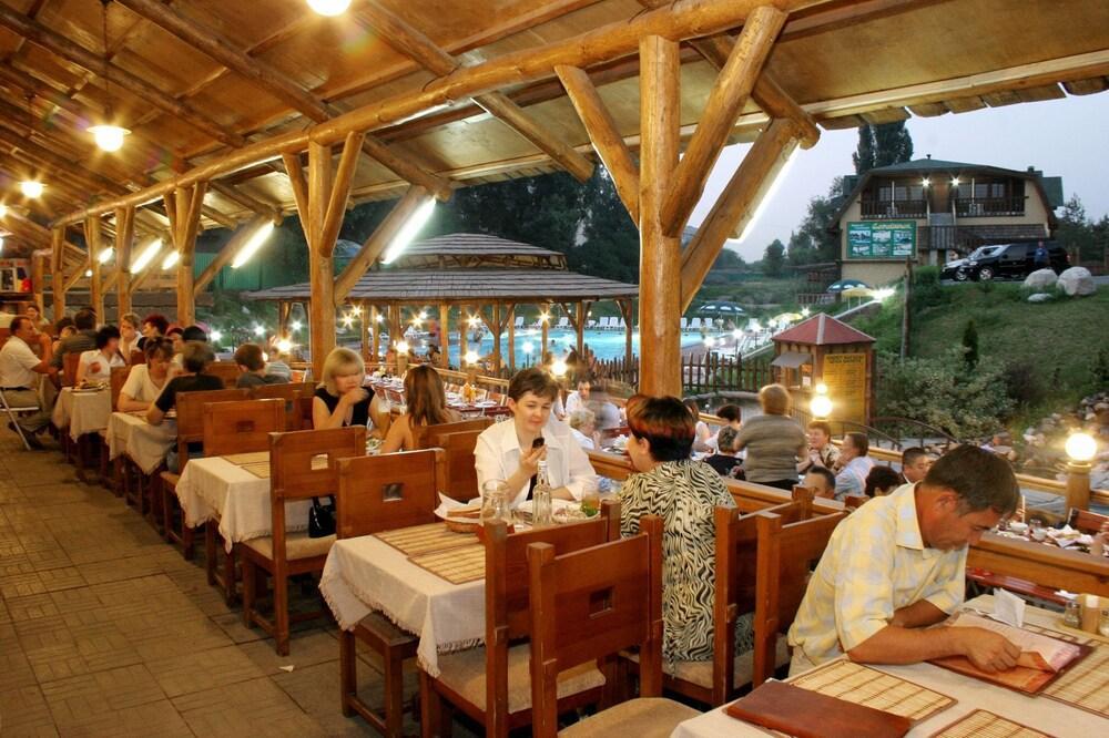 Saraishyq Hotel Almaty Restaurant bilde