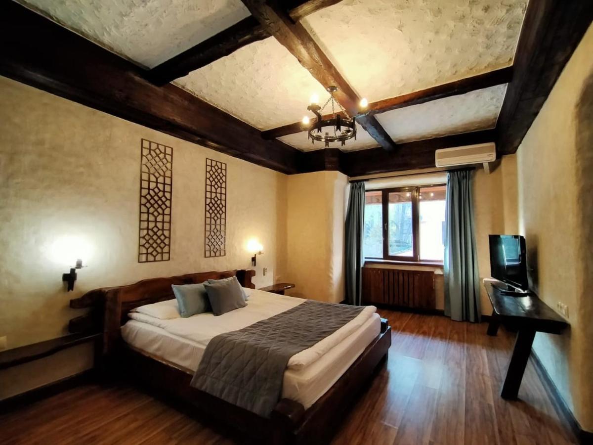 Saraishyq Hotel Almaty Eksteriør bilde
