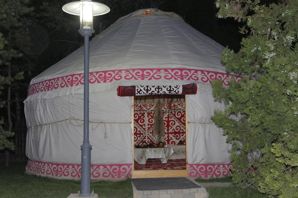 Saraishyq Hotel Almaty Eksteriør bilde