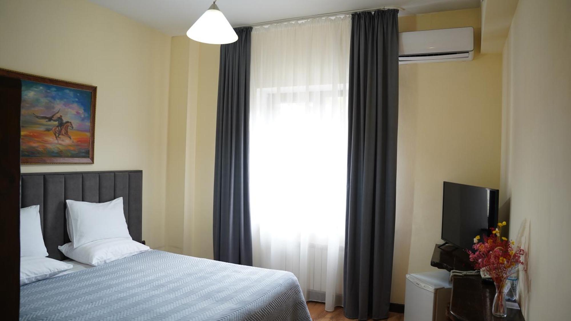 Saraishyq Hotel Almaty Eksteriør bilde
