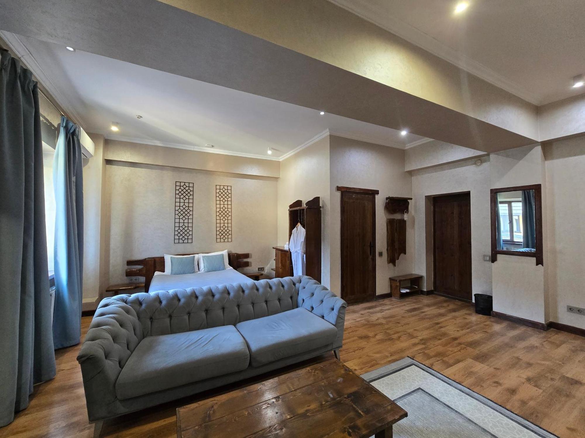 Saraishyq Hotel Almaty Eksteriør bilde