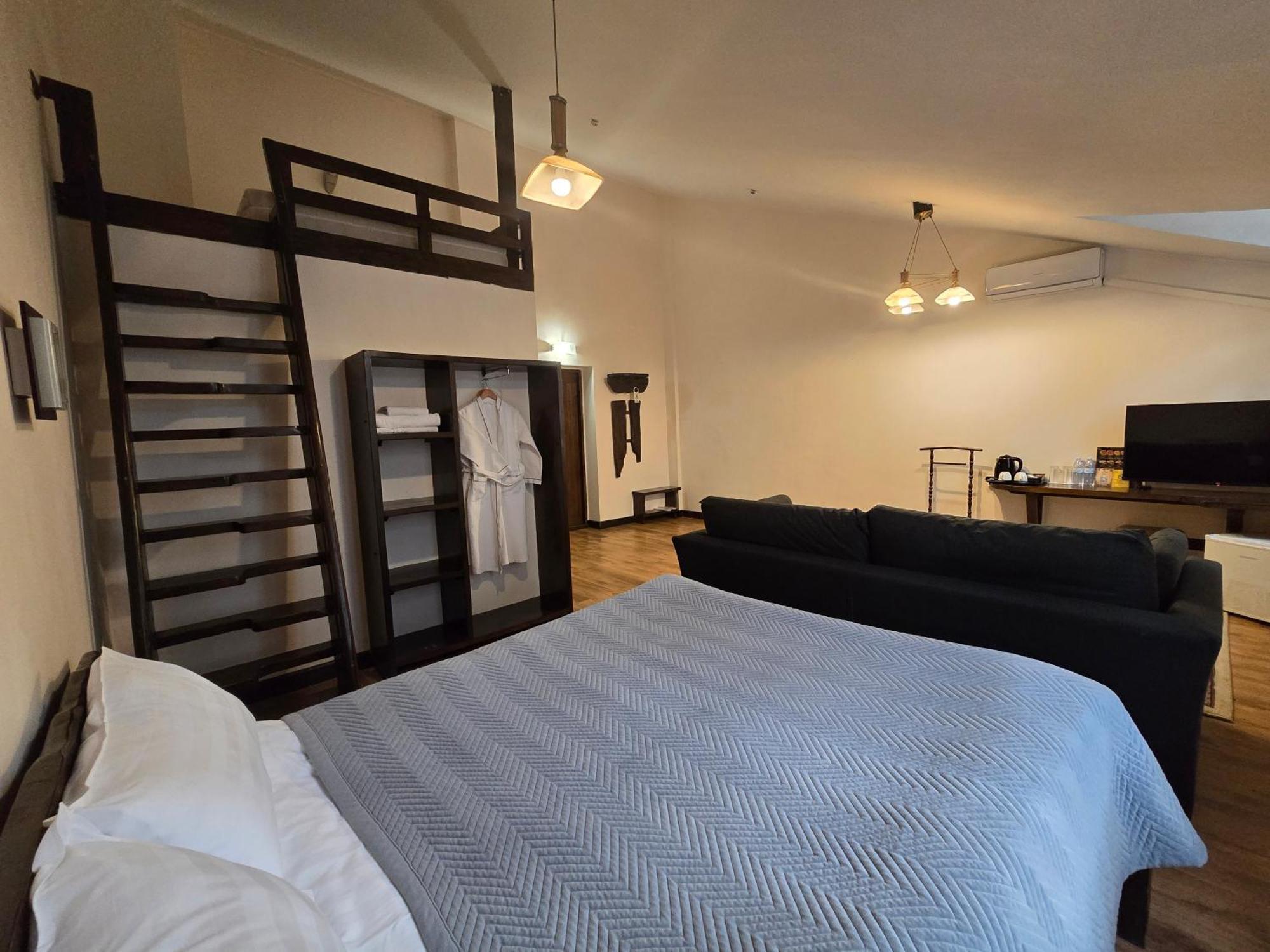 Saraishyq Hotel Almaty Eksteriør bilde