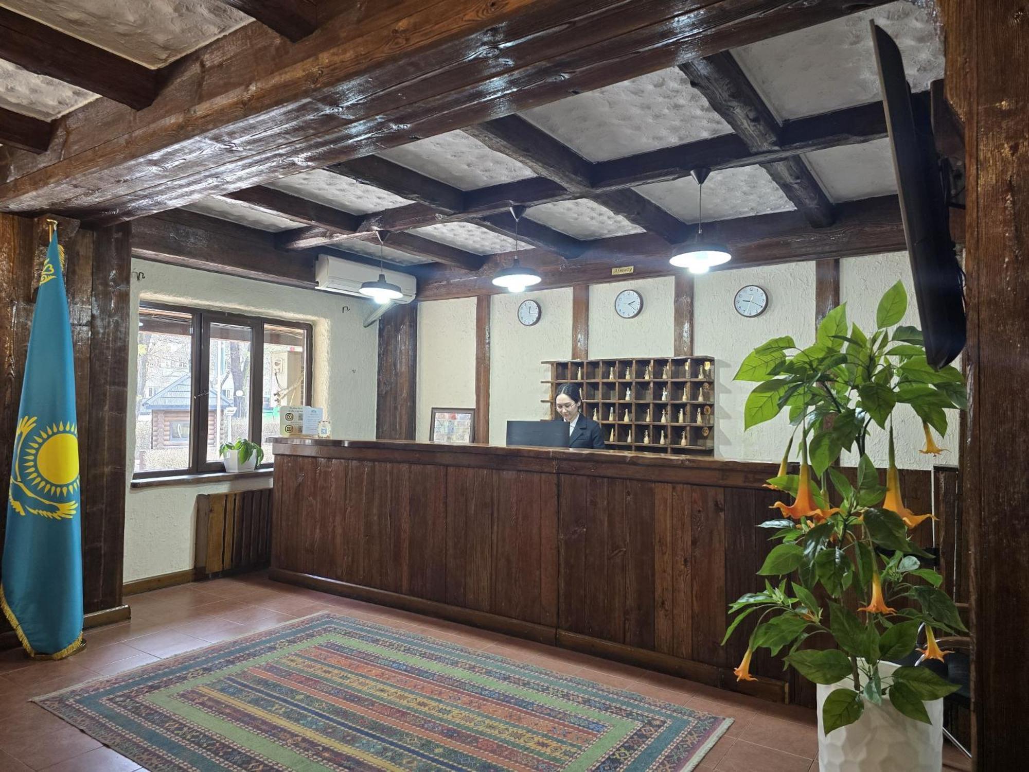 Saraishyq Hotel Almaty Eksteriør bilde