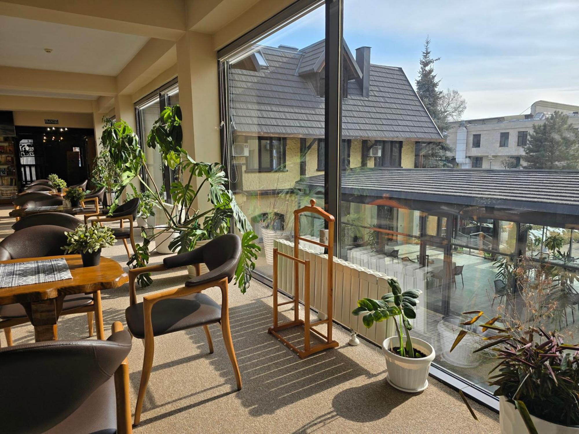 Saraishyq Hotel Almaty Eksteriør bilde
